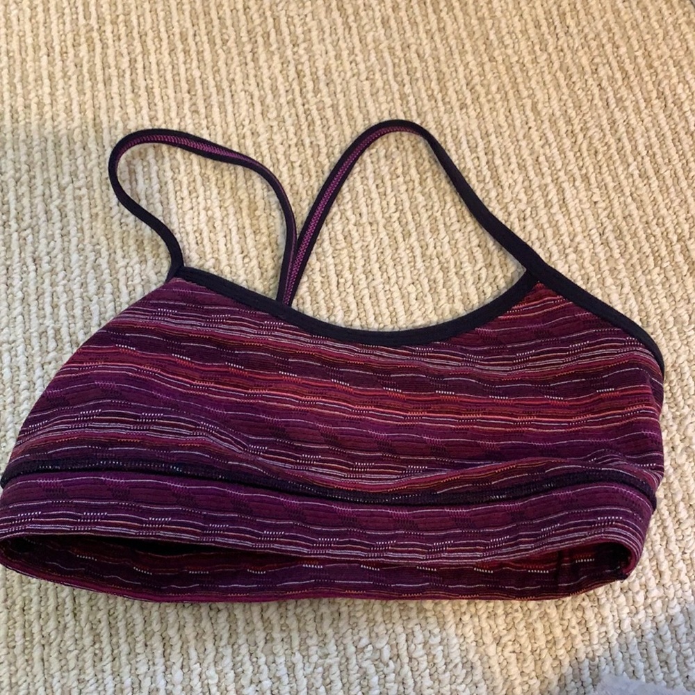 NWOT lululemon sports bra size 6